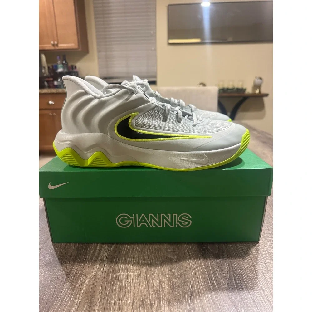 Nike Giannis Immortality 4 Light Silver Volt Basketball Shoes FQ3680-007 Sz 8.5